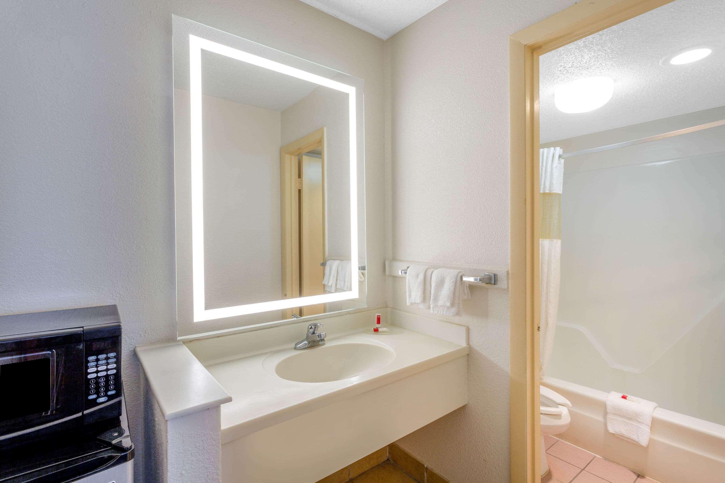Howard Johnson By Wyndham Virginia Beach Ngoại thất bức ảnh