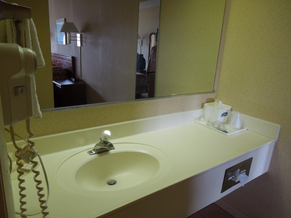 Howard Johnson By Wyndham Virginia Beach Ngoại thất bức ảnh